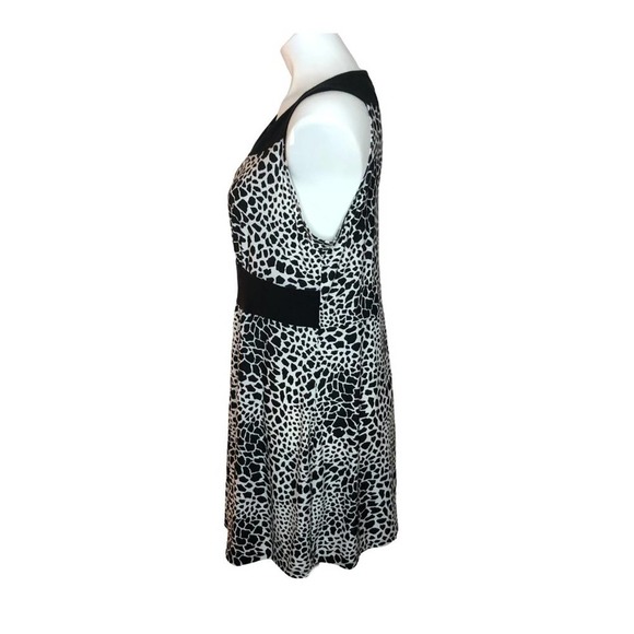 NWT Studio Donatella Animal Print Dress Size L - Picture 3 of 8